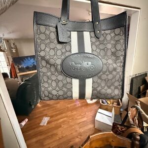 Coach Field Tote 40